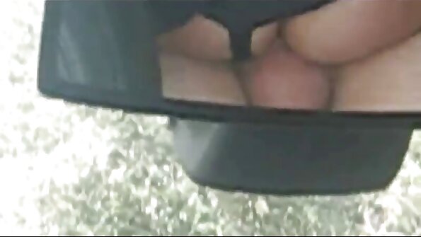લસ્ટી ચીયર લીડરને ડ્રેસિંગ રૂમમાં બેઝબોલ સ્ટાર દ્વારા ઓપન વીડીયો સેકસ ચોદવામાં આવે છે